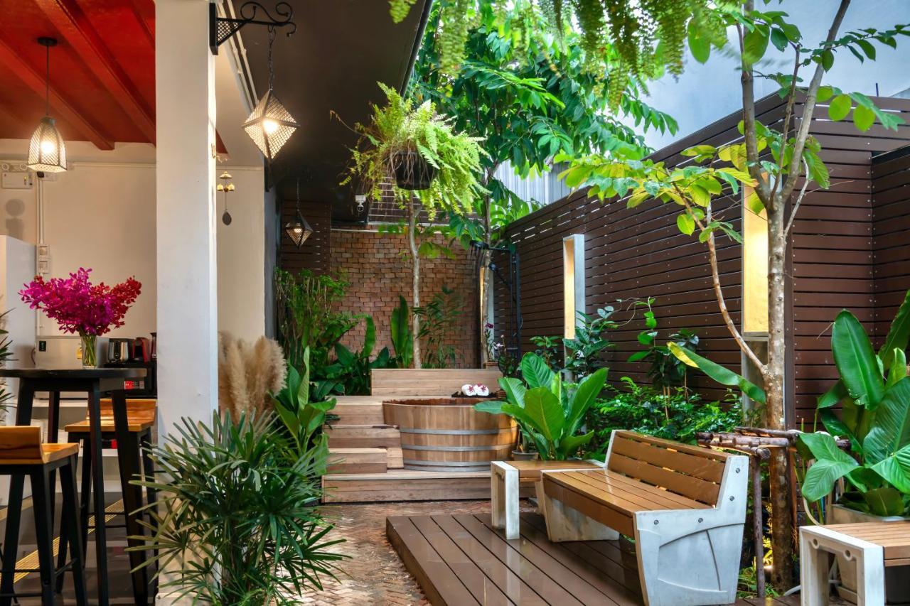 Red Door Heritage Hotel Bangkok Exterior foto